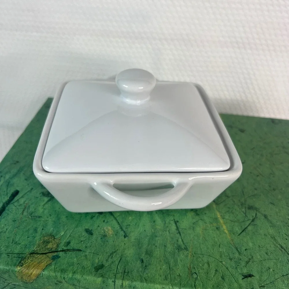 Martha Stewart White Ceramic Mini Casserole Square Lidded Ramekin 4.5in x 2 in